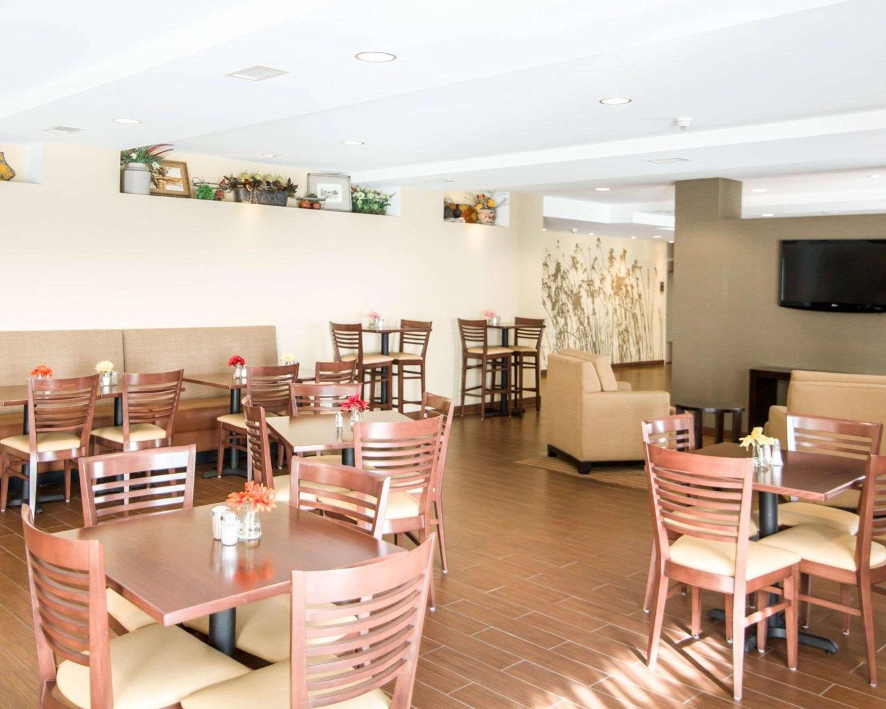 Sleep Inn & Suites Norton Екстер'єр фото